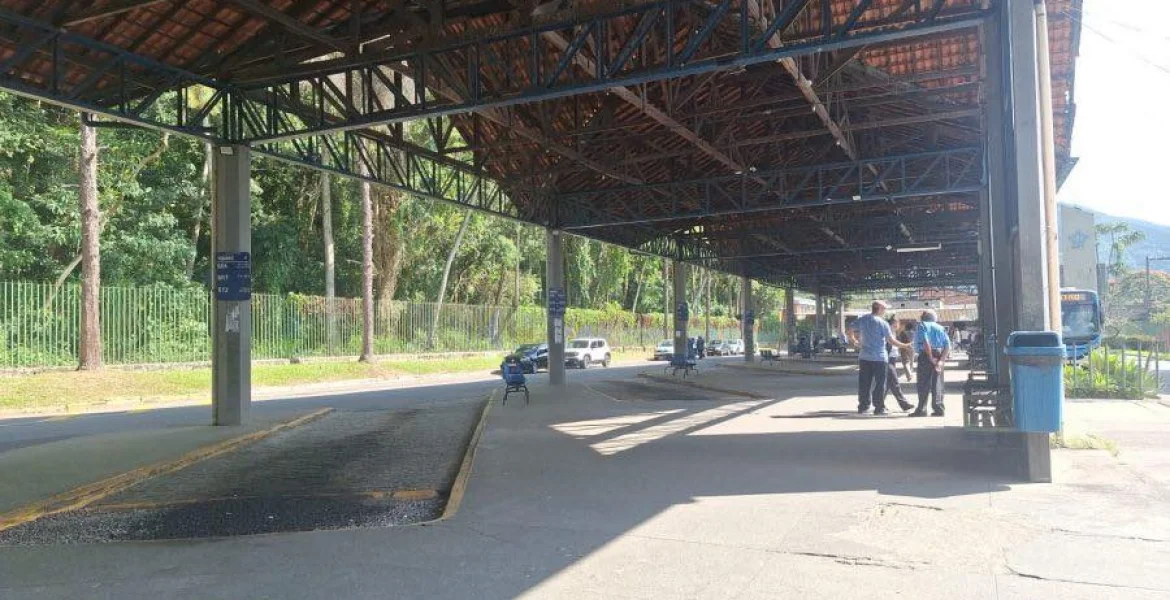 Greve da TURP impacta comércio e turismo em Petrópolis e expõe problemas no transporte público