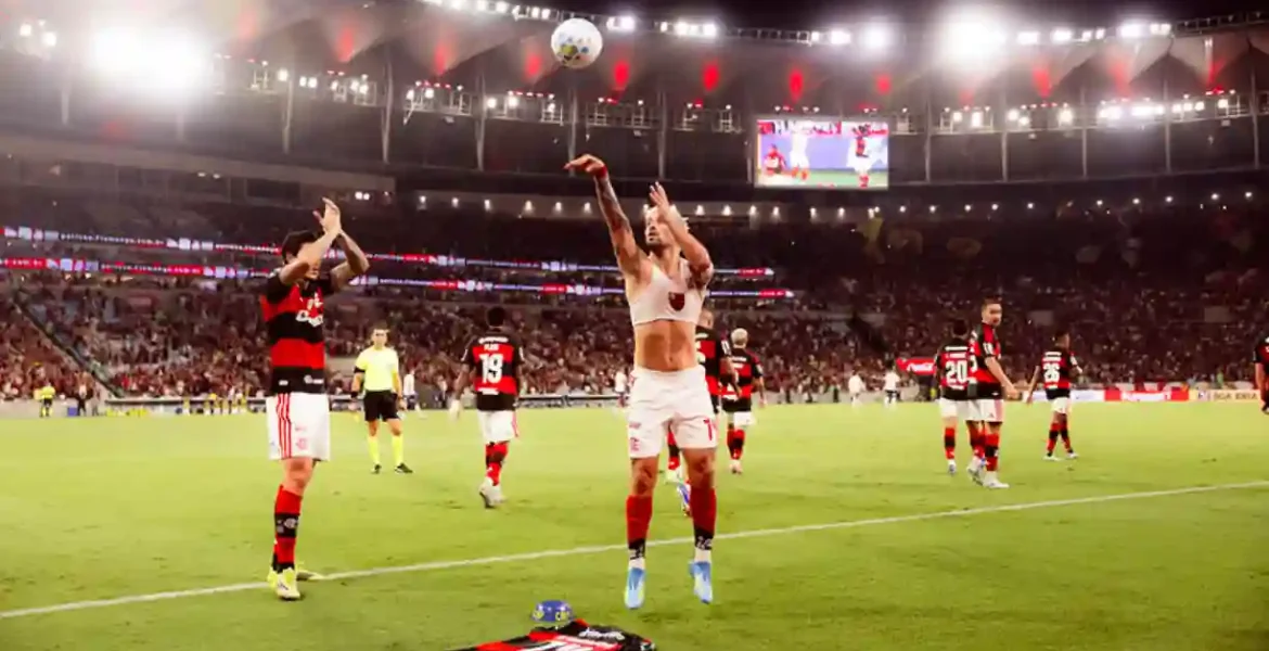 Flamengo domina o Bahia no Maracanã com gols de Arrascaeta e Paquetá em noite de homenagem