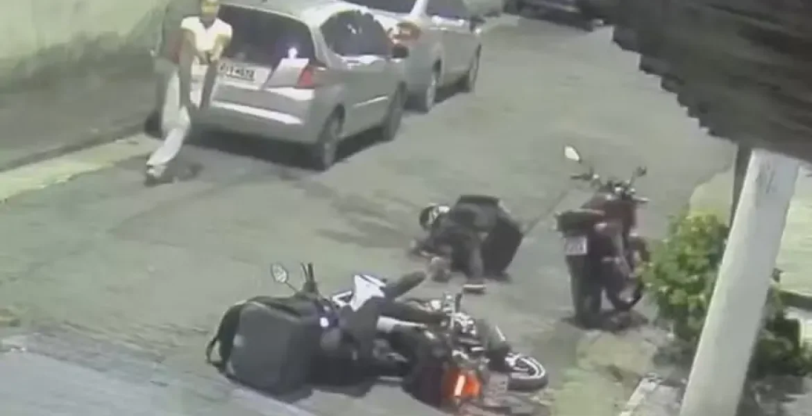 PM reage a assalto em São Paulo e mata dois suspeitos; ação foi registrada por câmeras